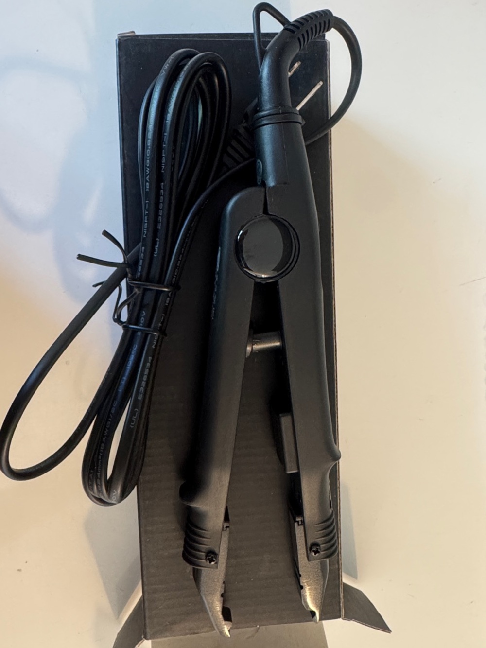 Compact Black Hair Extension Application Tool